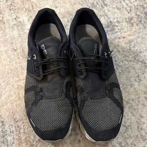 On Running Men's Black and Gray Sneakers